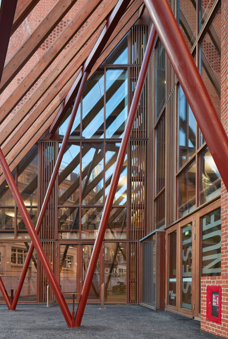 Saw Swee Hock Student Centre at London School of Economics by O'Donnell + Tuomey