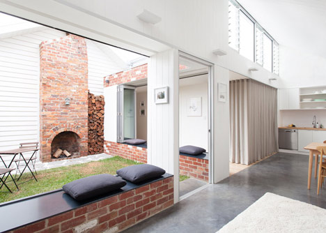 Turnaround House by Architecture Architecture opens onto a courtyard