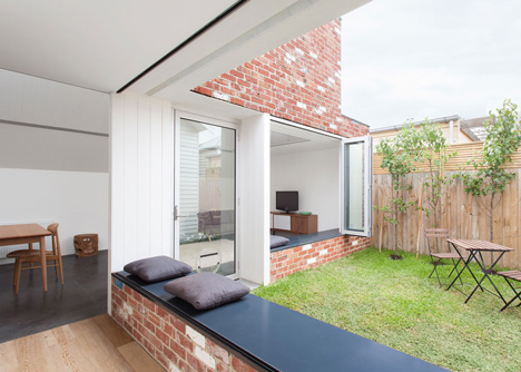 Turnaround House by Architecture Architecture opens onto a courtyard
