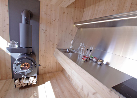 Ufogel Holiday House