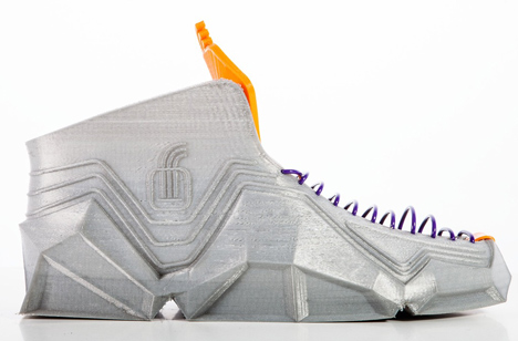 3D-printed shoes by Recreus scrunch up to fit into pockets