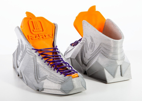 3D-printed shoes by Recreus scrunch up to fit into pockets