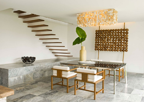 Bamboo clad house in the Philippines by Atelier Sacha Cotture