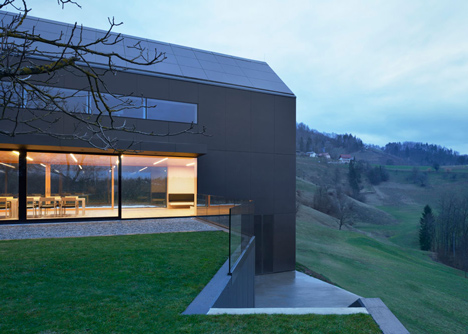 Black Barn by Arhitektura d.o.o. provides panoramic views of the Slovenian countryside