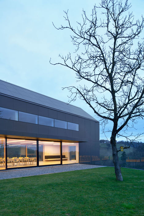 Black Barn by Arhitektura d.o.o. provides panoramic views of the Slovenian countryside