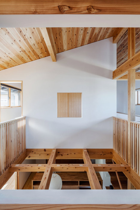 Cocoon House by Studio Aula