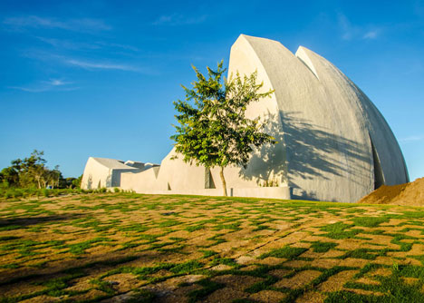 Concrete auditorium by Valentiny HVP Architects built for Brazils Musica em Trancoso festival
