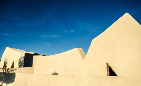 Concrete auditorium by Valentiny HVP Architects built for Brazils Musica em Trancoso festival