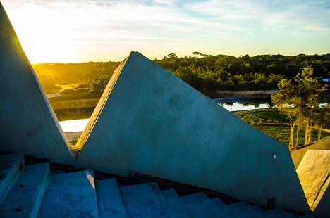 Concrete auditorium by Valentiny HVP Architects built for Brazils Musica em Trancoso festival