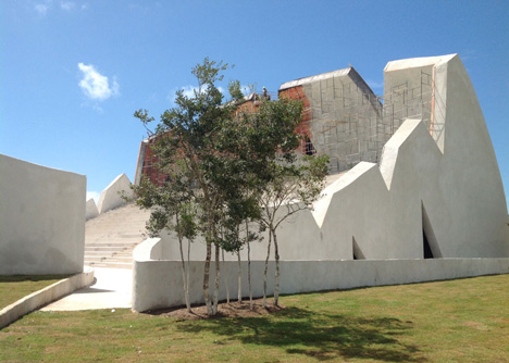 Concrete auditorium by Valentiny HVP Architects built for Brazils Musica em Trancoso festival