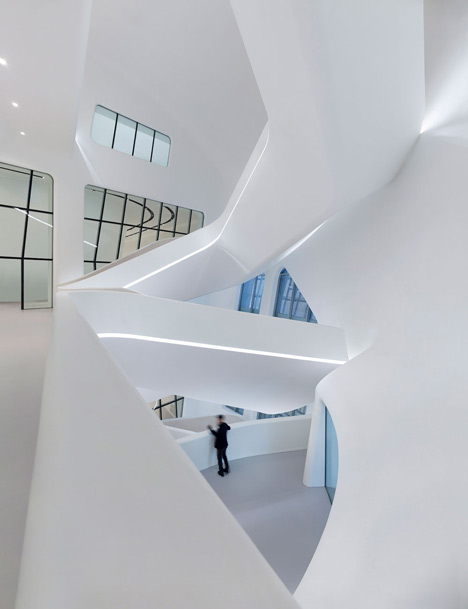 Dongdaemun Design Park and Plaza by Zaha Hadid