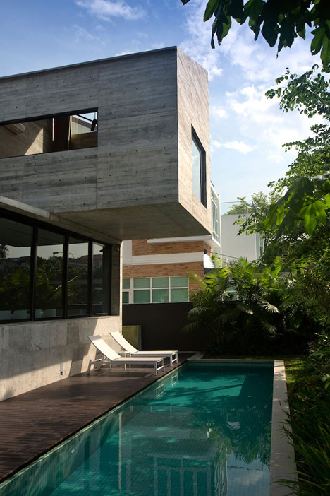 Formwerkz Architects house extension features cantilevered concrete box
