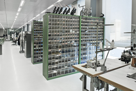 G-Star RAW Amsterdam Headquarters by OMA