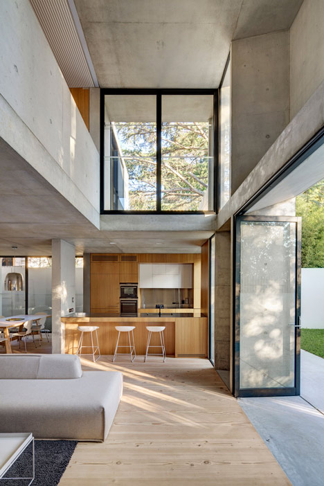 Glebe House by Nobbs Radford Architects extends a Sydney residence