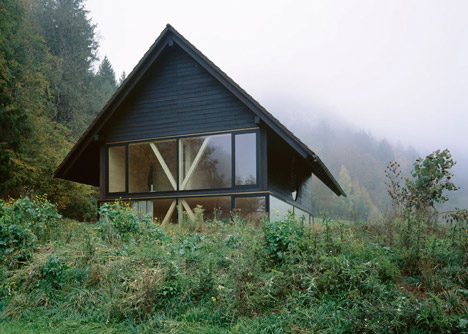 House in Balsthal by Pascal Flammer