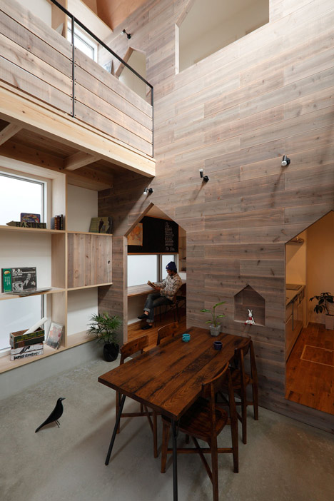 House-shaped doorways puncture Hazukashi House by Alts Design Office