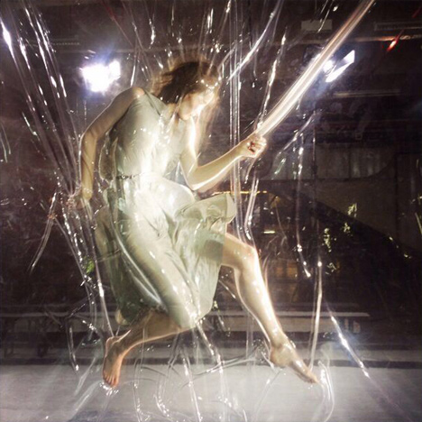 Iris van Herpen AW14 images_dezeen_1