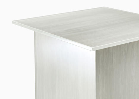 Nendo patterns glass furniture for Glasitalia with brush strokes