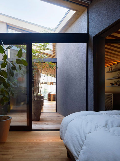 Okazaki House by MDS Co. Ltd