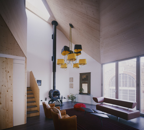 One-storey addition to house in Paris by BANG Architectes