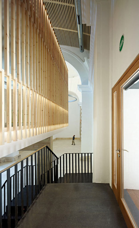 Restoration and adaptation of a 16th century Chapel in Brihuega by Adam Bresnick
