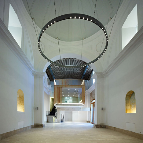 Restoration and adaptation of a 16th century Chapel in Brihuega by Adam Bresnick