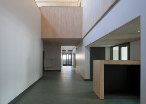School in Rotterdam decorated with tiles based on traditional Dutch patterns