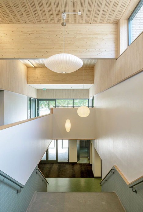 School in Rotterdam decorated with tiles based on traditional Dutch patterns