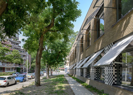 School in Rotterdam decorated with tiles based on traditional Dutch patterns
