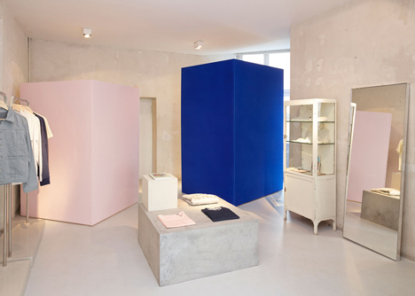 Seek No Further for Fruit of the Loom by Universal Design Studio