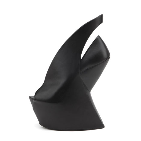 United Nude designs sculptural shoes for Iris van Herpens Biopiracy fashion collection