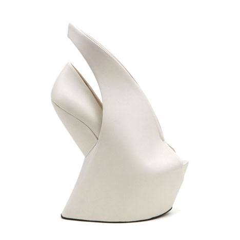 United Nude designs sculptural shoes for Iris van Herpens Biopiracy fashion collection