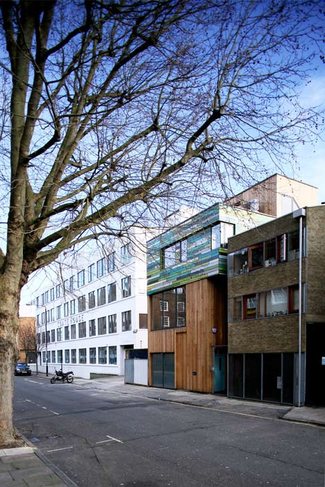 Woodblock House by dRMM