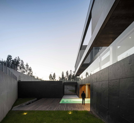 07CBE house by Spaceworkers