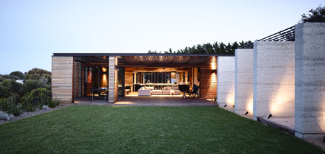 Blairgowrie House by Wolveridge Architects creates a timber-clad seaside home