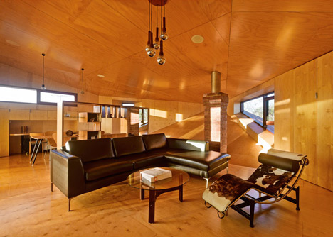 Casa 31 by Iredale Pedersen Hook and Caroline Di Costa