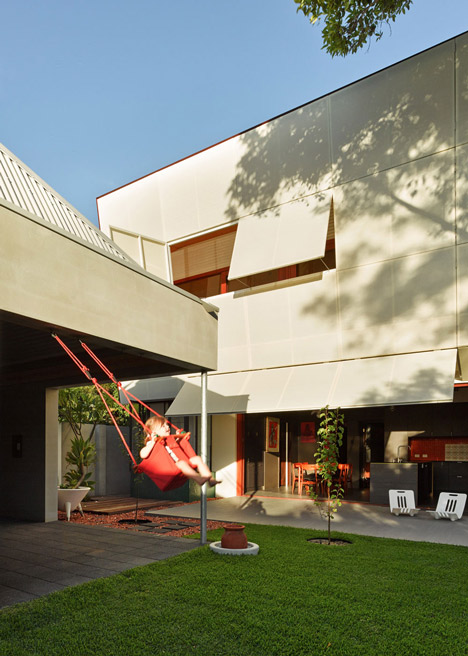 Casa 31 by Iredale Pedersen Hook and Caroline Di Costa