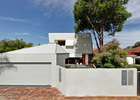 Casa 31 by Iredale Pedersen Hook and Caroline Di Costa