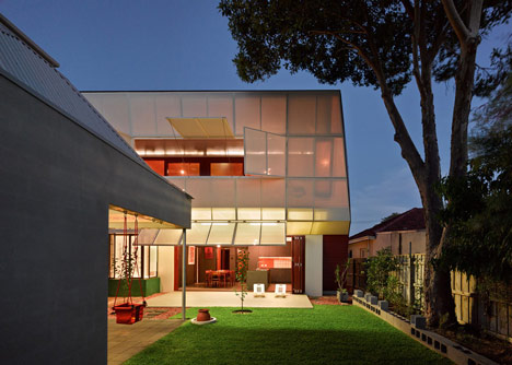 Casa 31 by Iredale Pedersen Hook and Caroline Di Costa