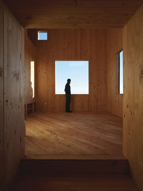 Casa Gago by Pezo von Ellrichshausen, photographed by Cristobal Palma
