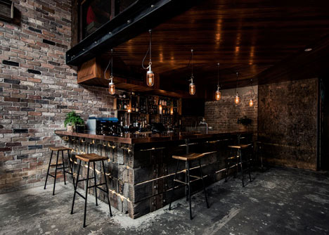 Donnys Bar in Manly by Luchetti Krelle