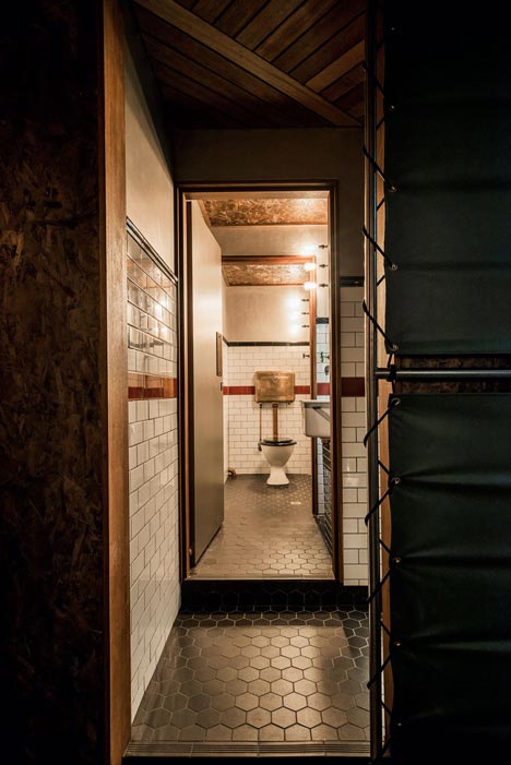 Donnys Bar in Manly by Luchetti Krelle