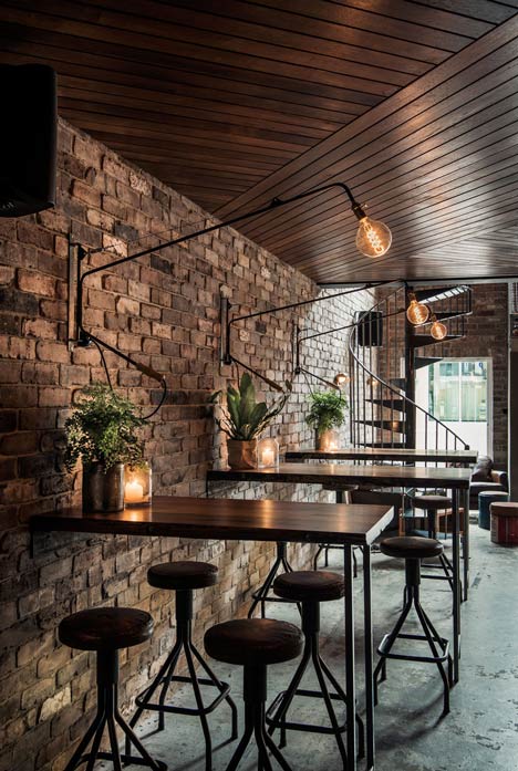 Donnys Bar in Manly by Luchetti Krelle