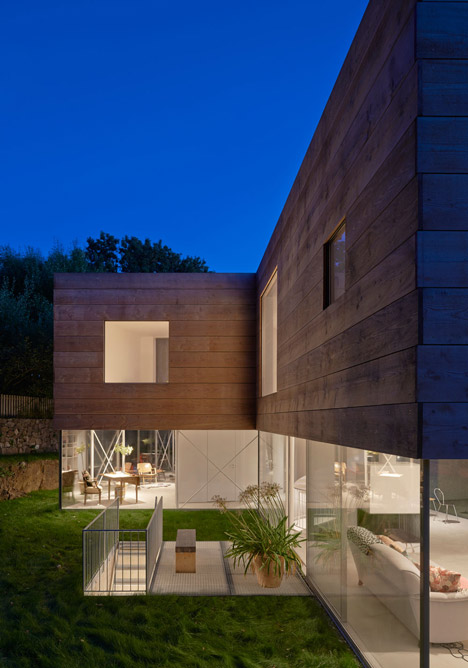 Elding Oscarson completes Swedish seaside house in Molle