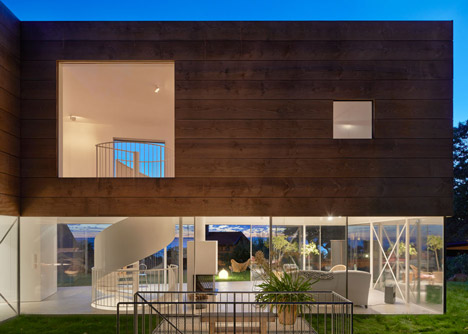 Elding Oscarson completes Swedish seaside house in Molle