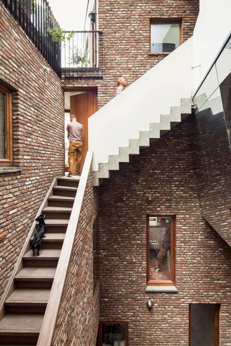 GEWAD apartments by Atelier Vens Vanbelle