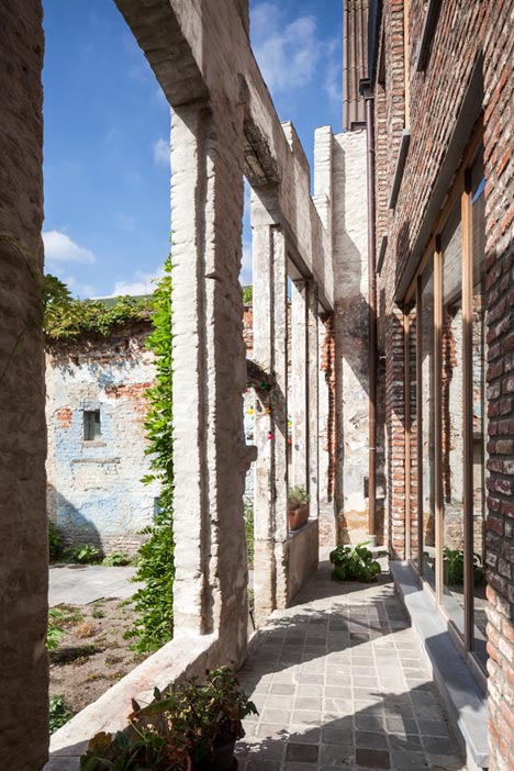 GEWAD apartments by Atelier Vens Vanbelle