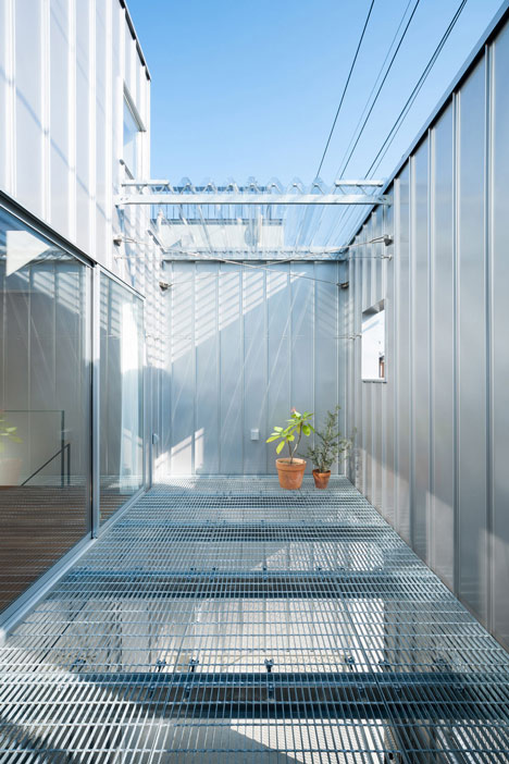 House in Chiba by Yuji Kimura Design