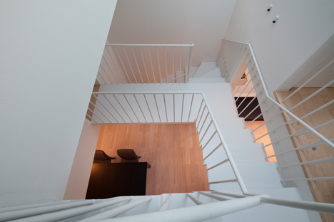 House in Fukasawa by LEVEL Architects