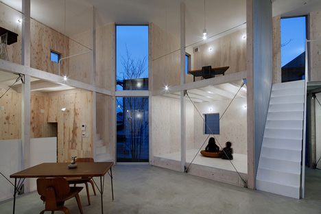 House in Kashiwa by Yamazaki Kentaro